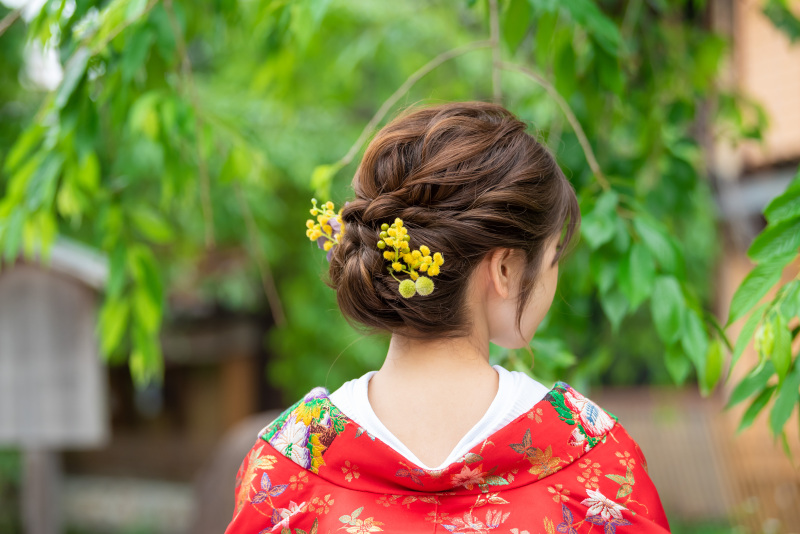 ヘアを見せたい！だからシンプル髪飾り