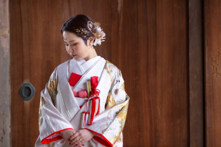 ショートヘアを生かして