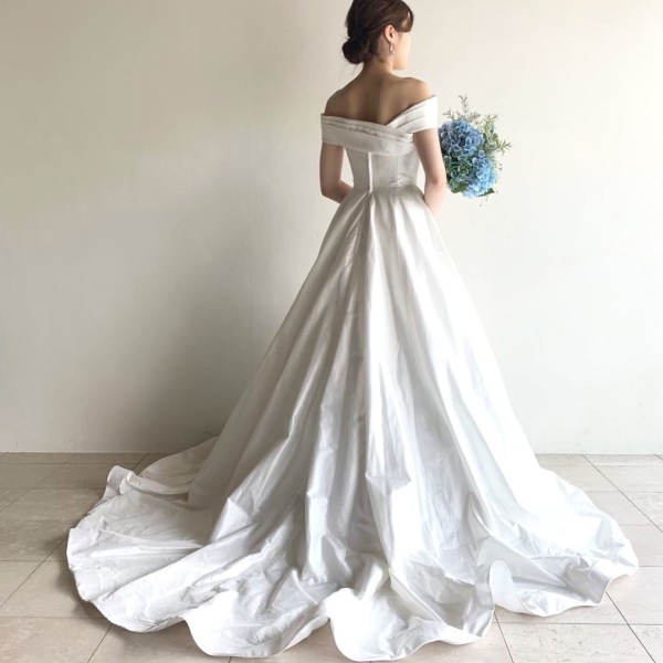 ウェディングドレスのご紹介【39】