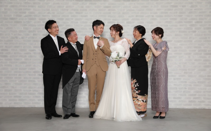 ファミリーフォト&顔合せ会食のご紹介/FAMILIAR Wedding