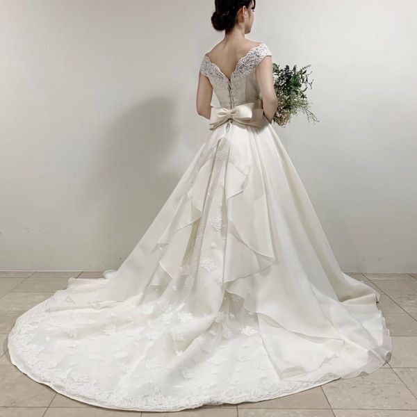 ウェディングドレスのご紹介【32】 