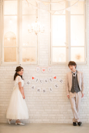 おしゃれに前撮り♪たくさんの持ち込みアイテムでかわいく楽しくフォトウェディング!