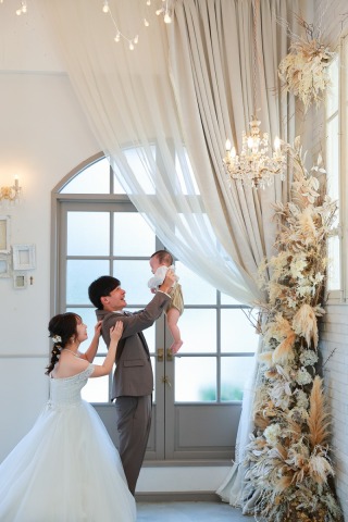 子供写真館だから残せるファミリーウェディングを。