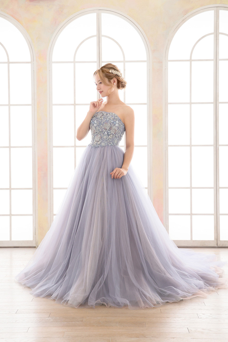 淡く重なるブルーがキレイ♡カラードレス紹介