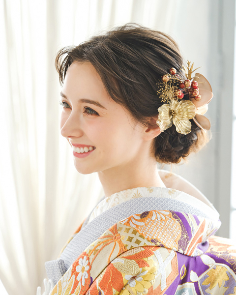 アレンジ多様なシニヨンスタイル♡