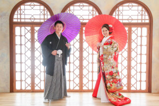 和装と相性ばっちり！立川店のアーチ背景