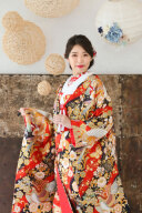 金の色打掛でウェディングフォト