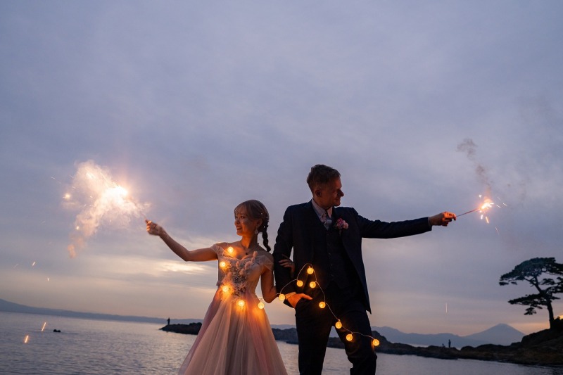 【城ヶ島でおふたりらしい撮影を★花火も使ってロマンティックに!】