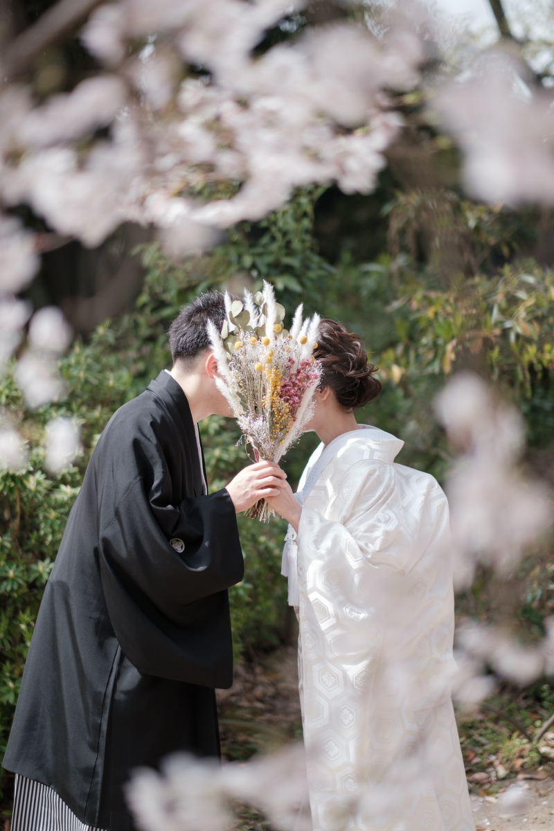 桜のフレームで艶やかに