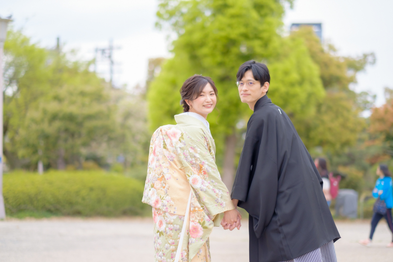 春の大阪城公園で