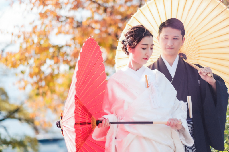 紅葉に囲まれて