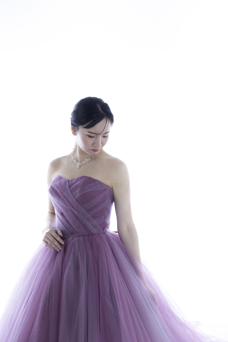 新作ドレスの紹介