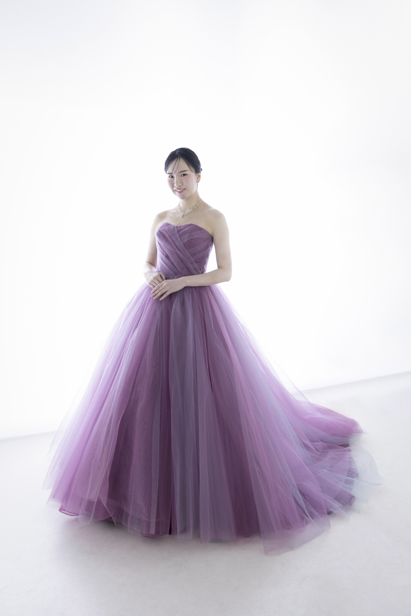 新作ドレスの紹介