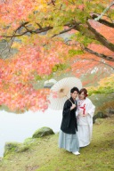 奈良の紅葉を背景に^_^