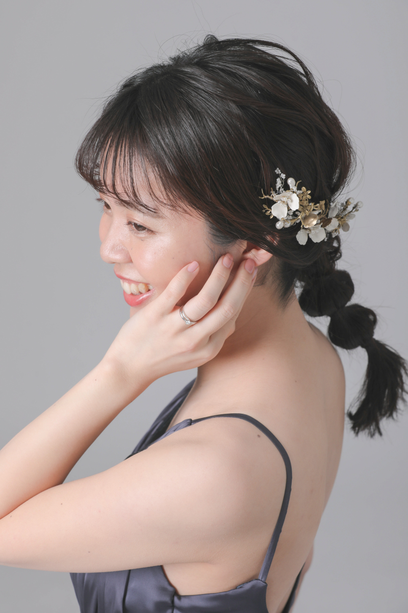 カラードレス &times; 背景無地のシンプルなスタジオ◎