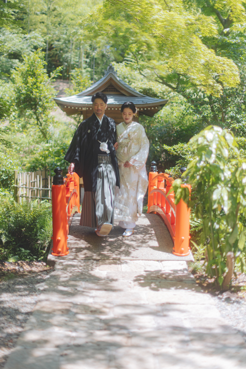 緑の中で叶える、和装の結婚写真
