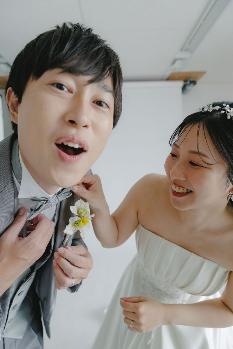 洋装スタジオPLUSでお二人らしく自由に!!