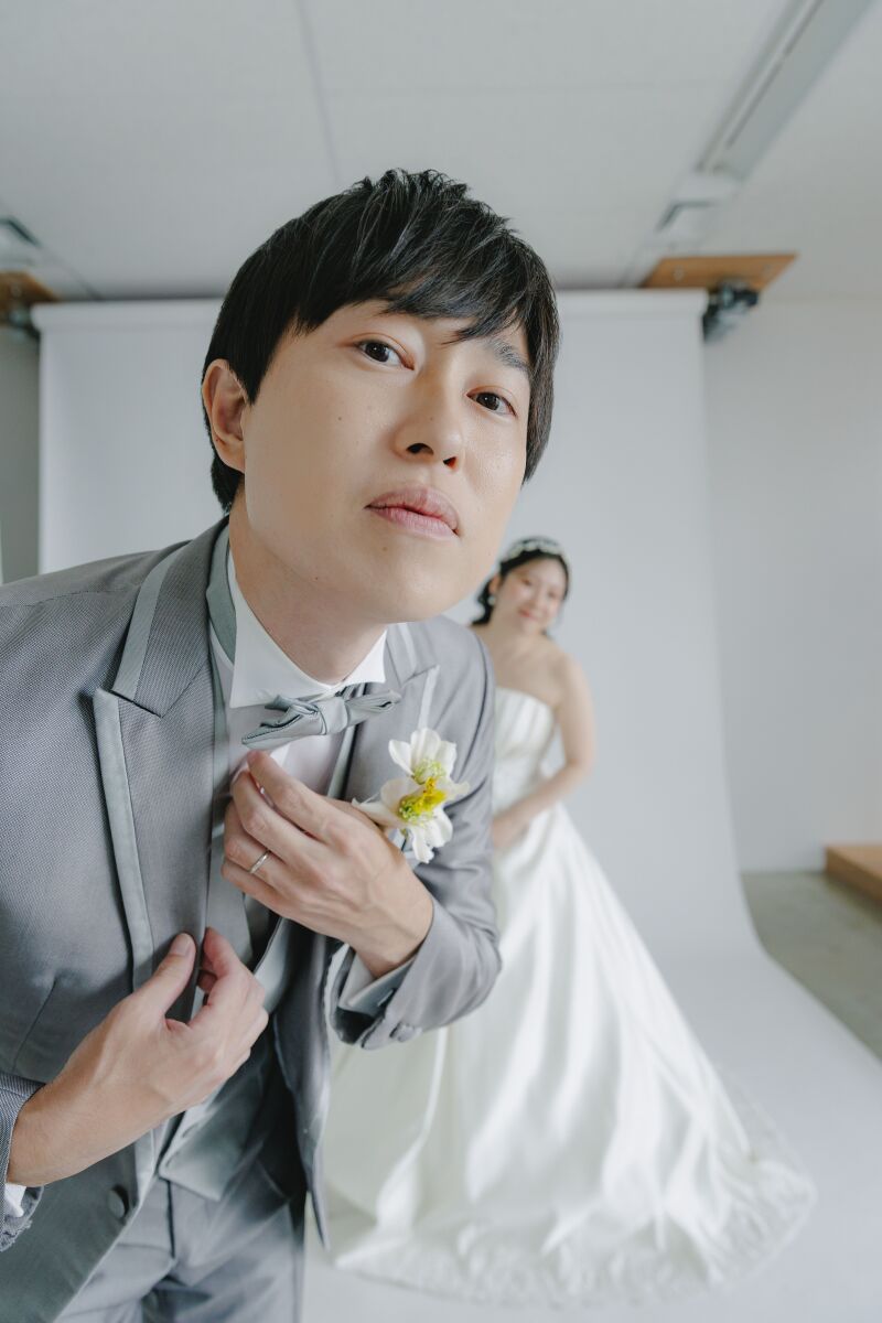 洋装スタジオPLUSでお二人らしく自由に!!