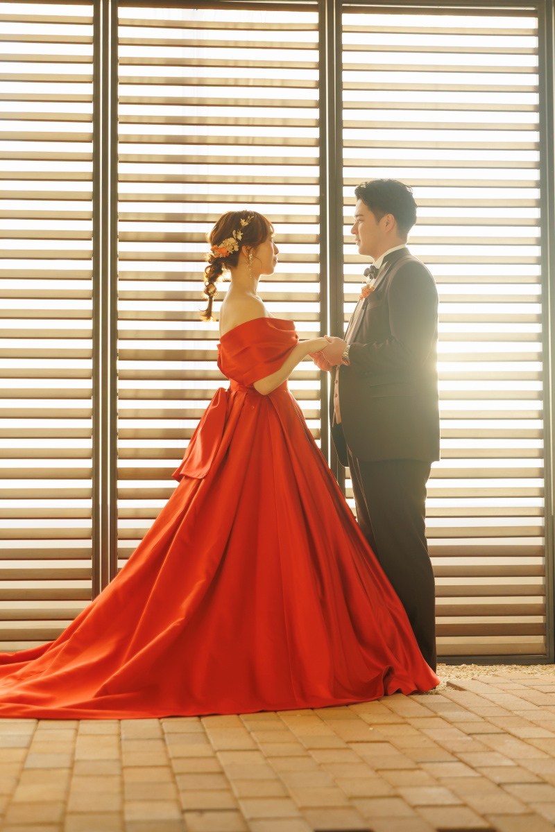 洋装ハウススタジオで叶える、あたたかく美しいウェディングフォト