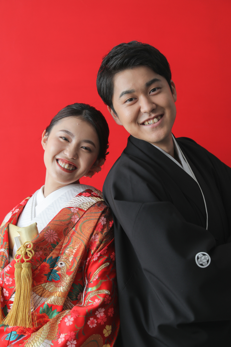 色打掛も白無垢も!屋内庭園スタジオ+和装スタジオ