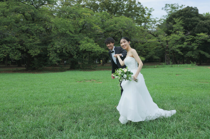 自然な公園に合う衣装・ヘアメイクのご紹介!