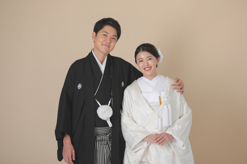 色打掛も白無垢も!屋内庭園スタジオ+和装スタジオ