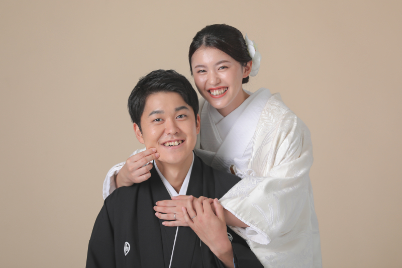 色打掛も白無垢も!屋内庭園スタジオ+和装スタジオ