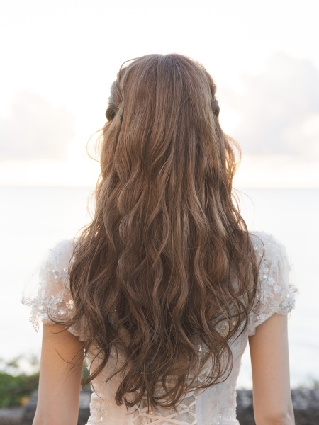 洋装ヘアスタイルのご紹介です!