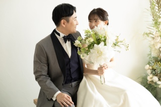 ウエディングドレス＆カラードレスでお二人らしく