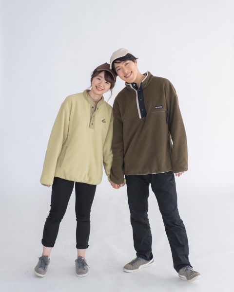 二人の大切なアイテムと一緒に残すフォトウエディングが素敵♪