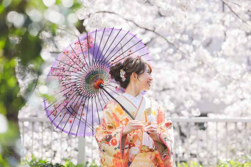 前撮り撮影にはお二人らしいこだわり小物アイテムが大活躍!!