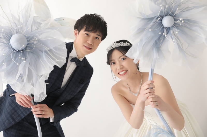 洋装ハウススタジオでおふたりらしいお写真を