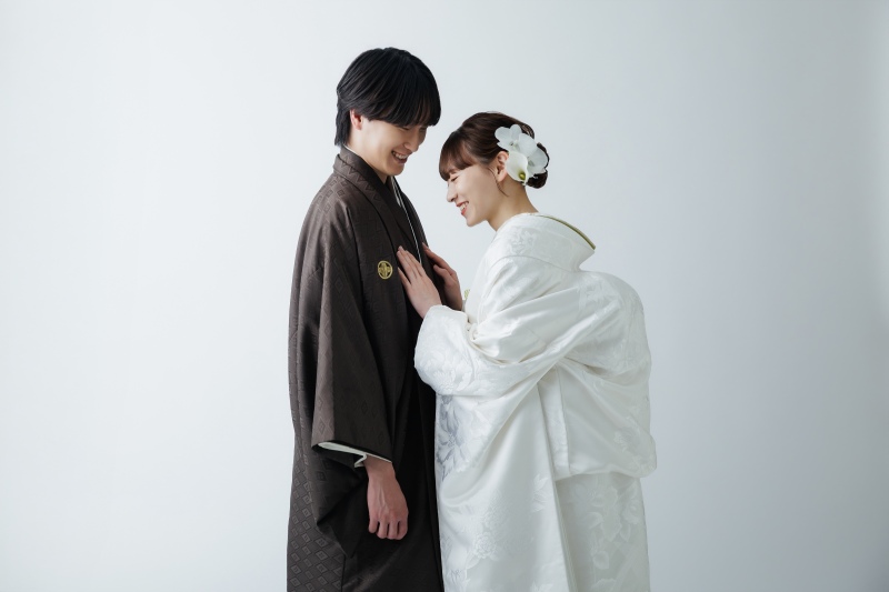 白無垢と色打掛で叶える、ふたりらしい和装フォト