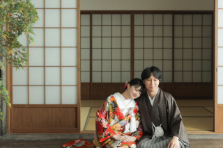 和装も洋装もお二人らしく