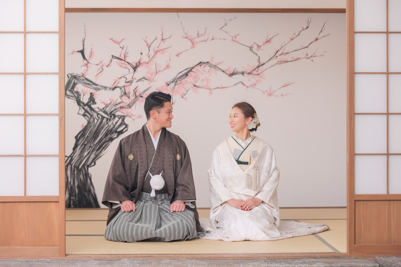白無垢と色打掛の掛け替えのご紹介