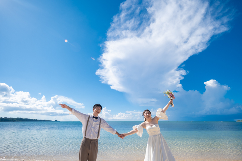笑顔で迎える沖縄フォトウェディング!