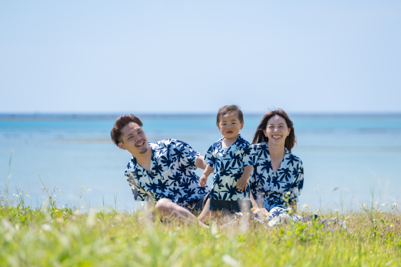 大切な家族と撮影する沖縄フォトウェディング