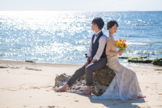 年中南国な雰囲気を楽しめる沖縄フォトウェディング♪