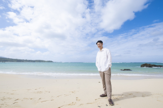 新郎様のメンズ衣装をご紹介致します。