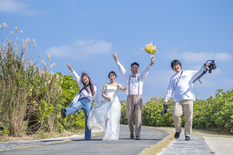 大好評!モニタープランのトレーラーで沖縄を旅するフォトウェディングツアー♪