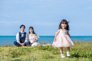 沖縄でファミリーフォトウェディング！（こども衣装付き）