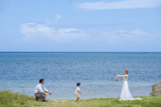 お子様も一緒に沖縄フォトウェディング撮影✨