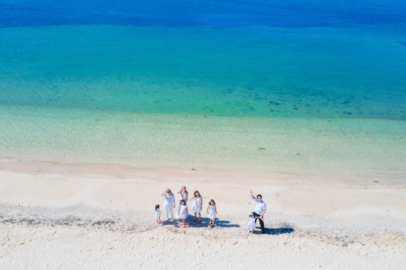 家族みんなで幸せいっぱい!沖縄フォトウェディング