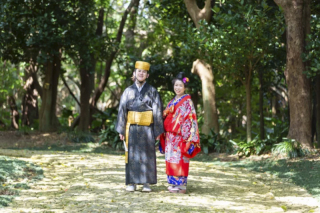 沖縄でのフォトウェディングに“琉装”はいかが?