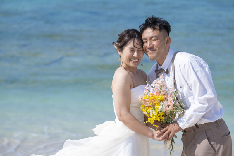 大好評!モニタープランのトレーラーで沖縄を旅するフォトウェディングツアー♪