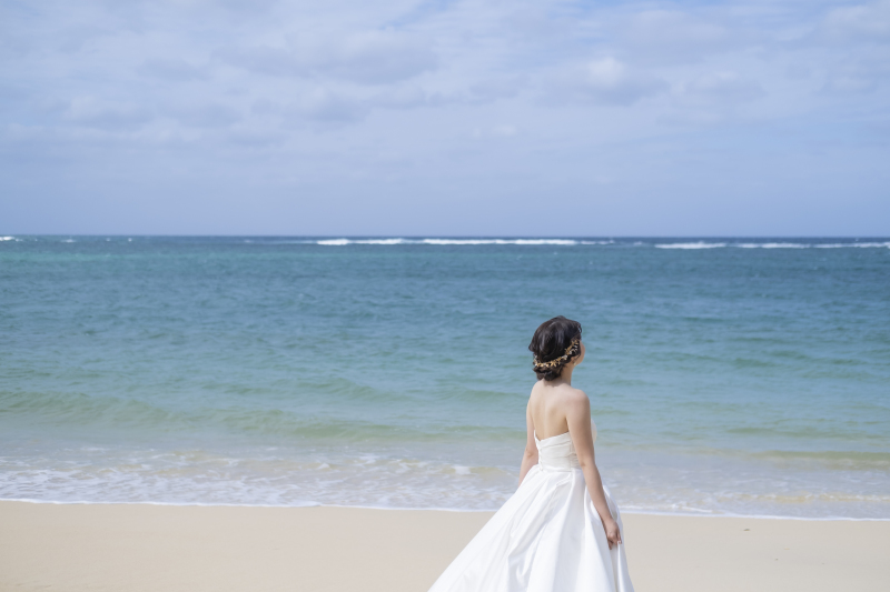 ドレスとヘアアレンジの組み合わせをご紹介♪