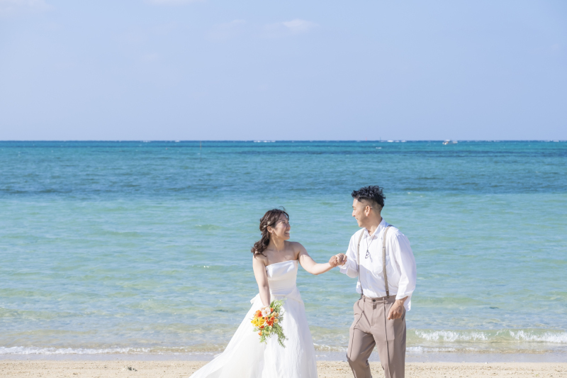 大好評!モニタープランのトレーラーで沖縄を旅するフォトウェディングツアー♪
