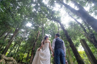 【備瀬のフクギ並木】で沖縄フォトウェディング♪