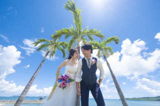 ラインのお打ち合わせで不安を残さず沖縄フォトウェディング!