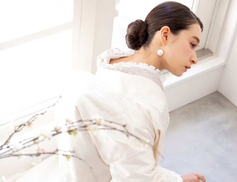 幅広い世代に!フォトウェディングならではのヘアスタイル〜シニヨン編〜